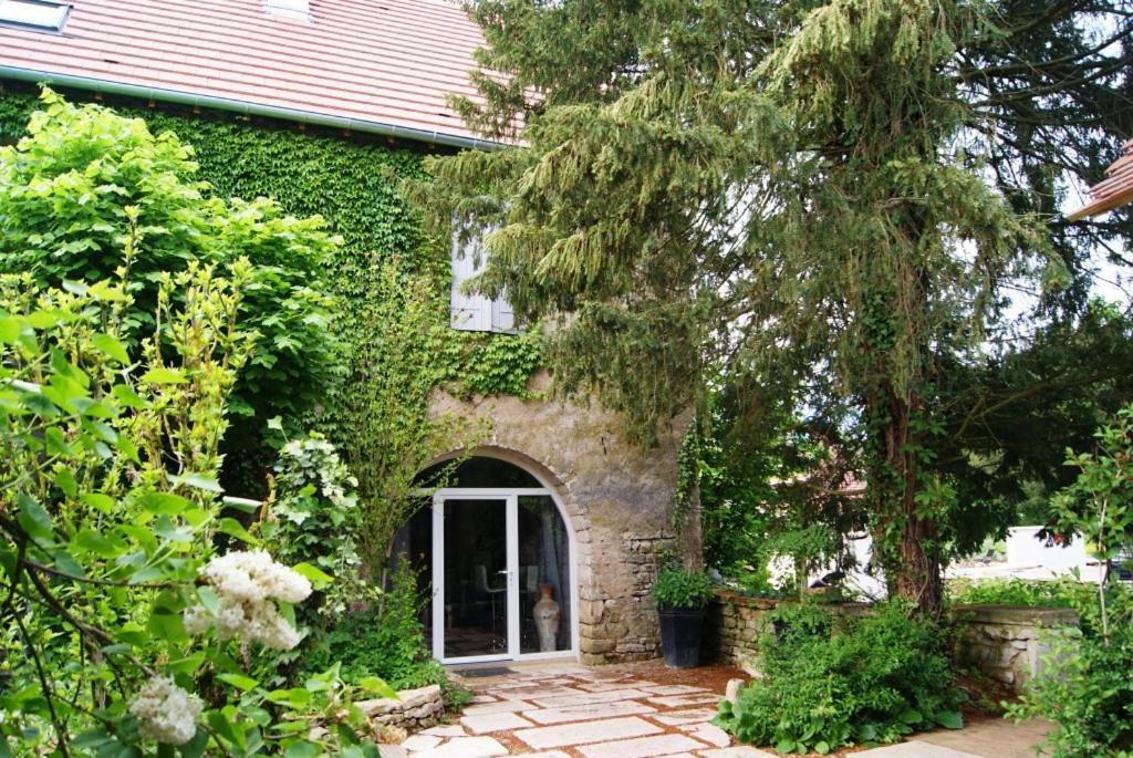 Apartamento De Pierre Et De Lumiere Jouhe Exterior foto